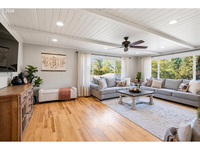9610 STATE St, Salem, OR 97317