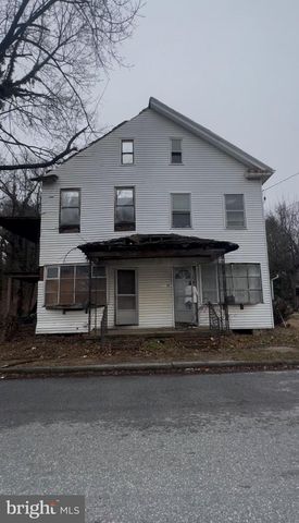 420 MARKET, Highspire, PA 17034