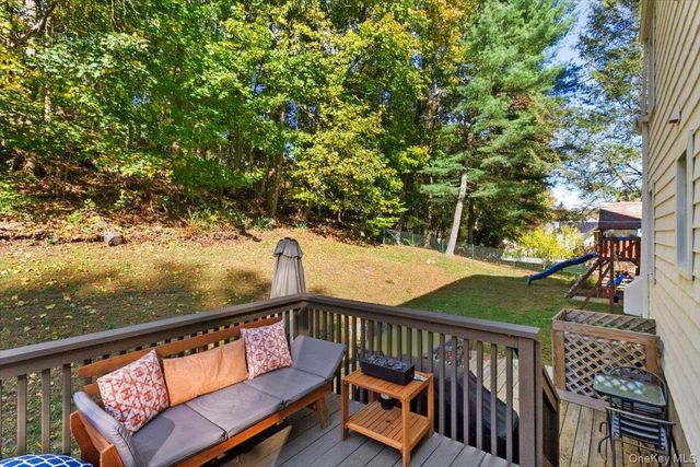 150 Parkview Place, Mount Kisco, NY 10549
