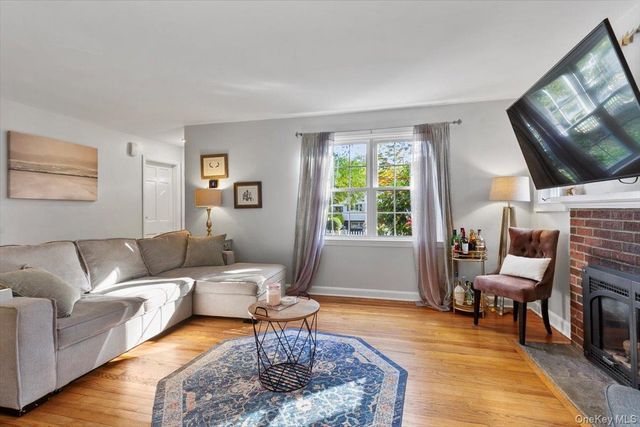 150 Parkview Place, Mount Kisco, NY 10549