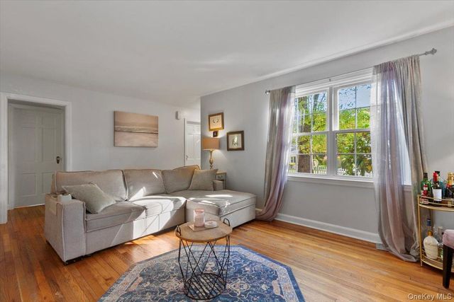 150 Parkview Place, Mount Kisco, NY 10549