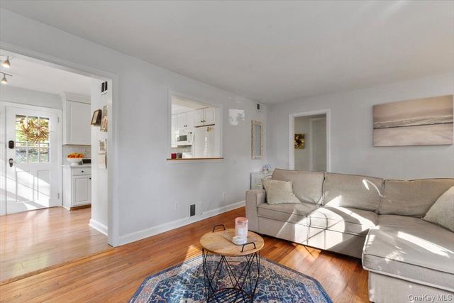 150 Parkview Place, Mount Kisco, NY 10549