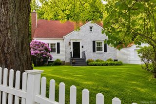 150 Parkview Place, Mount Kisco, NY 10549