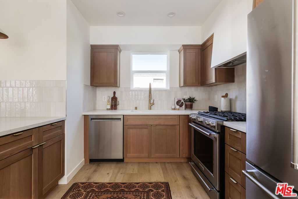 1231 1/2 N June Street, Los Angeles, CA 90038 — photo 4