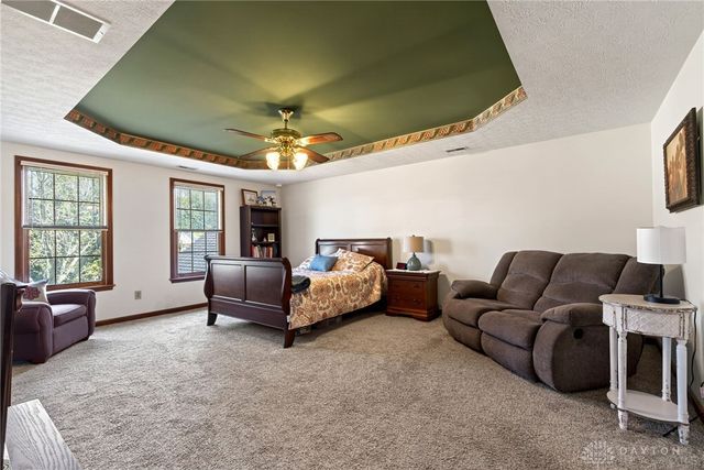 611 Southern Belle Boulevard, Beavercreek, OH 45434