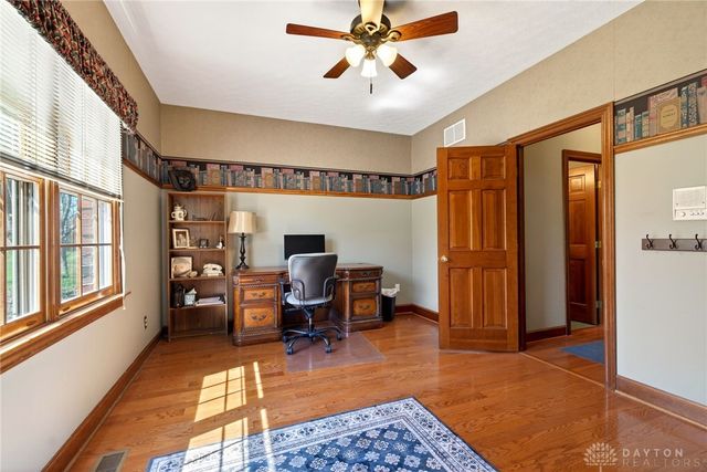 611 Southern Belle Boulevard, Beavercreek, OH 45434