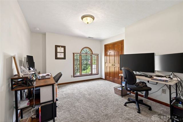 611 Southern Belle Boulevard, Beavercreek, OH 45434