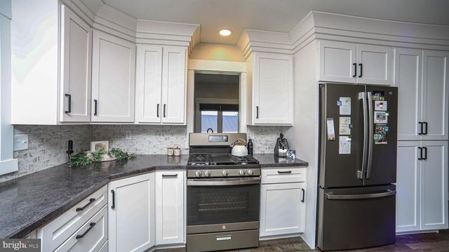 1203 ROXBURY RD, Newburg, PA 17240