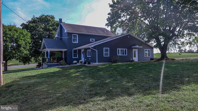 1203 ROXBURY RD, Newburg, PA 17240