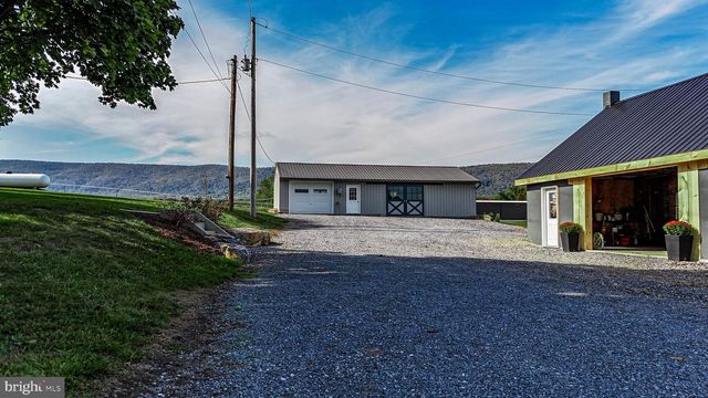 1203 ROXBURY RD, Newburg, PA 17240