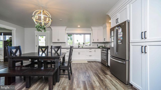 1203 ROXBURY RD, Newburg, PA 17240