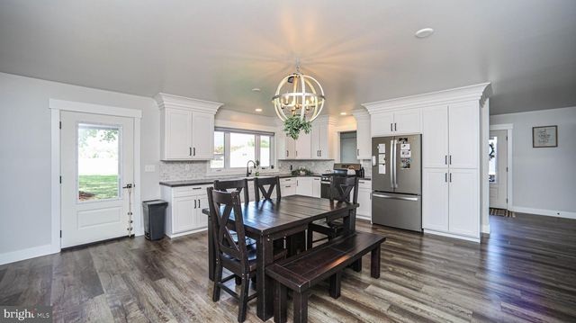 1203 ROXBURY RD, Newburg, PA 17240