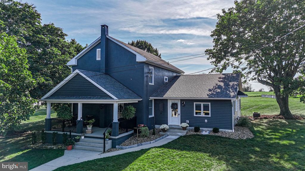 1203 ROXBURY RD, Newburg, PA 17240