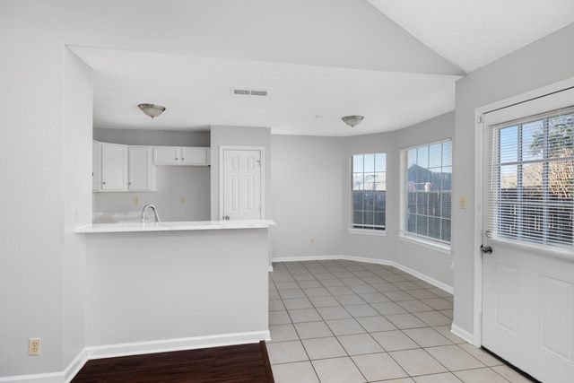 6946 NAPLES DR, Unincorporated, TN 38018