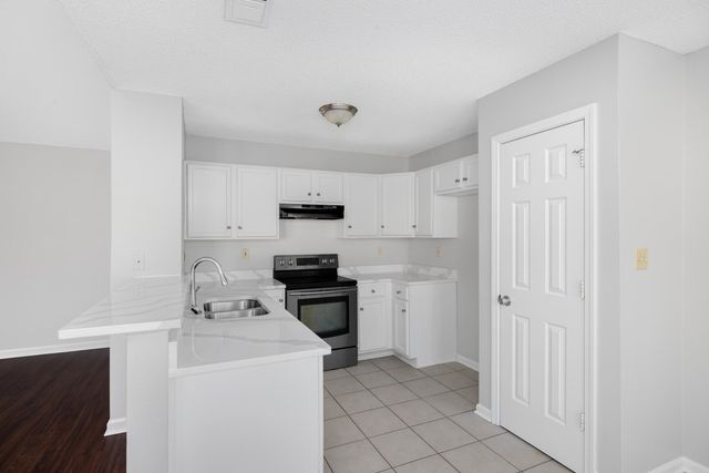 6946 NAPLES DR, Unincorporated, TN 38018