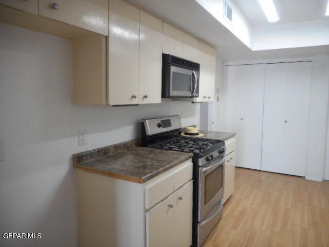 11684 TONY TEJEDA Drive, El Paso, TX 79936