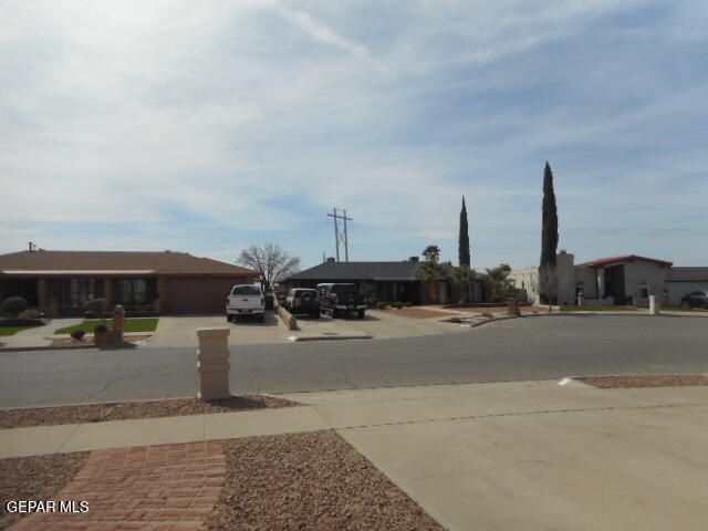 11684 TONY TEJEDA Drive, El Paso, TX 79936