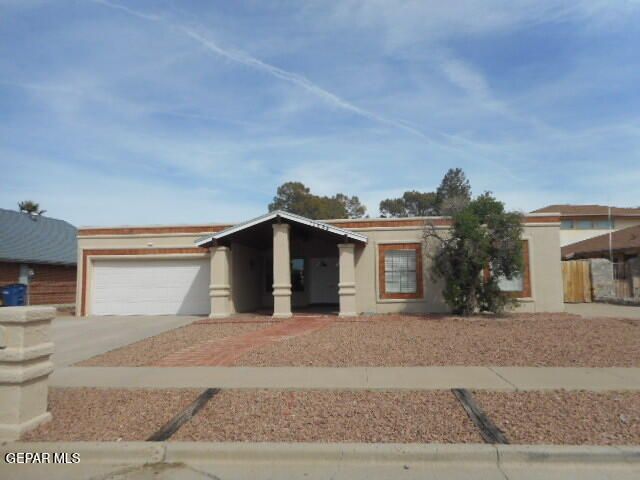 11684 TONY TEJEDA Drive, El Paso, TX 79936