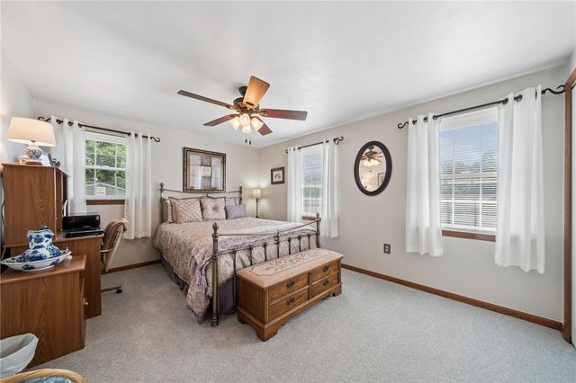 103 Aquillin Court, Manor, PA 15642