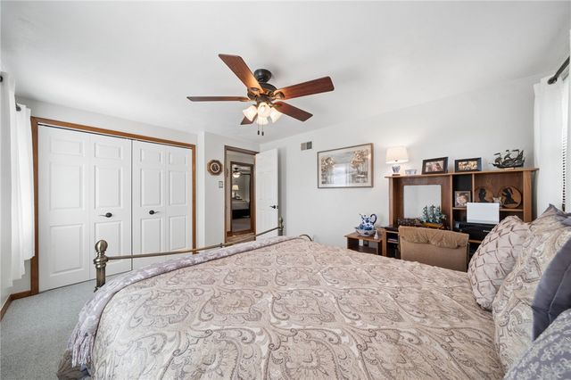 103 Aquillin Court, Manor, PA 15642