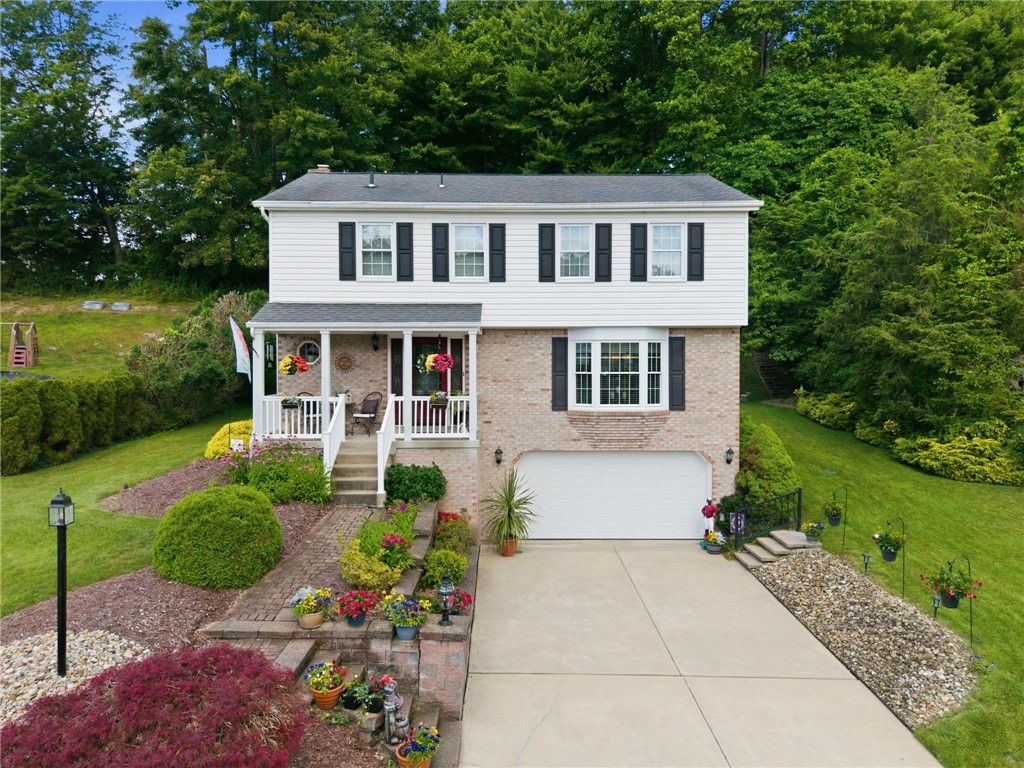 103 Aquillin Court, Manor, PA 15642