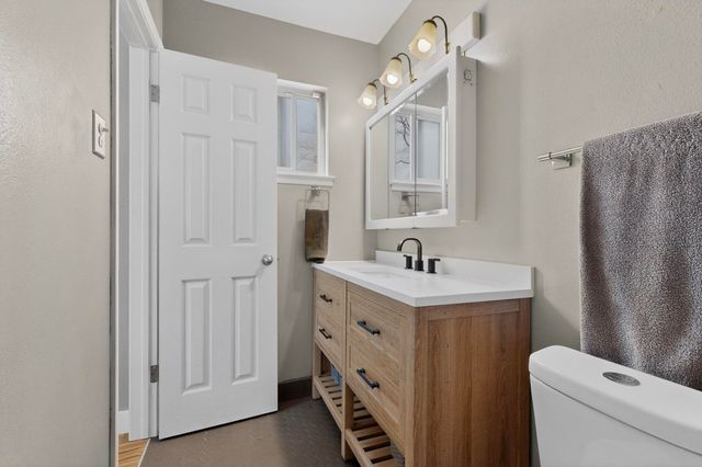 3224 Lucerne Street NE, Albuquerque, NM 87111