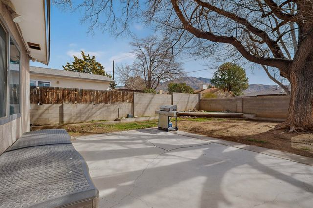 3224 Lucerne Street NE, Albuquerque, NM 87111