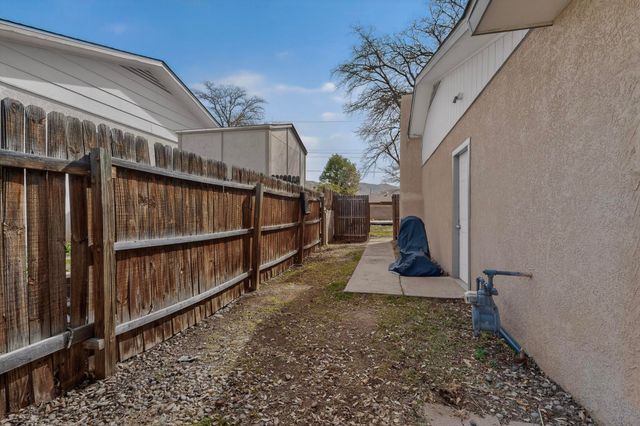3224 Lucerne Street NE, Albuquerque, NM 87111