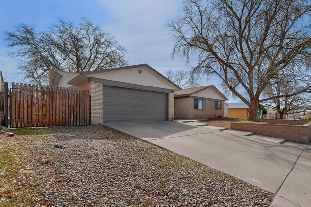 3224 Lucerne Street NE, Albuquerque, NM 87111