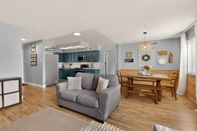 3224 Lucerne Street NE, Albuquerque, NM 87111