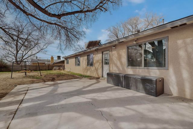 3224 Lucerne Street NE, Albuquerque, NM 87111
