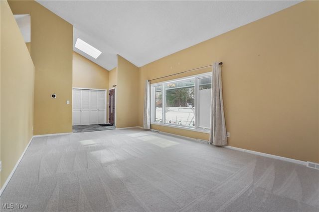 1094 San Raphael Drive, Bath, OH 44333