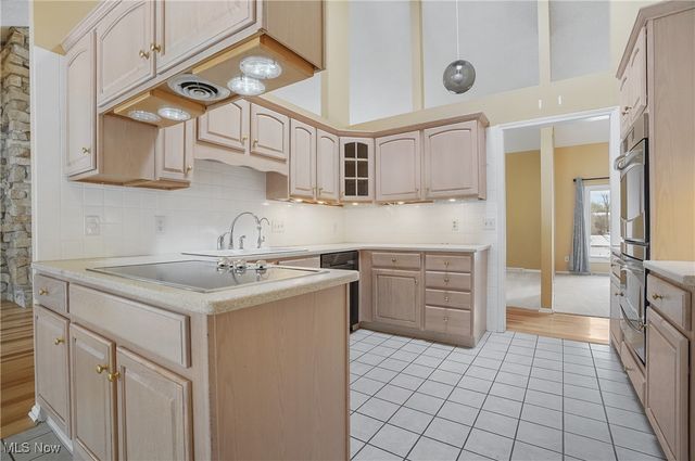 1094 San Raphael Drive, Bath, OH 44333