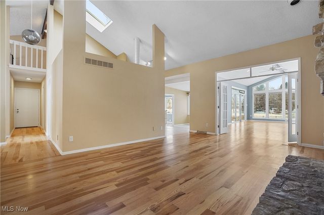 1094 San Raphael Drive, Bath, OH 44333