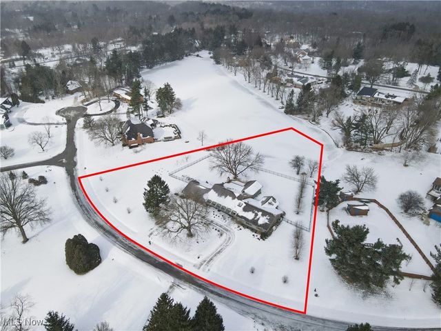 1094 San Raphael Drive, Bath, OH 44333