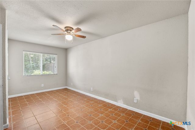 315 Riverwood Drive, Bastrop, TX 78602