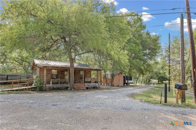 315 Riverwood Drive, Bastrop, TX 78602