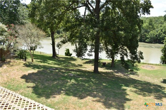 315 Riverwood Drive, Bastrop, TX 78602