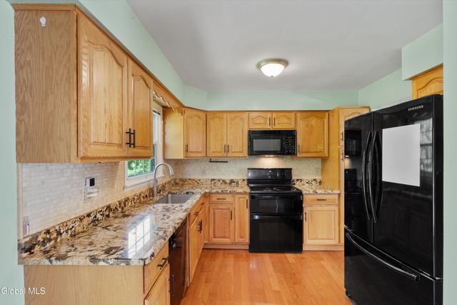 5 Cottontail Lane, Catskill, NY 12414