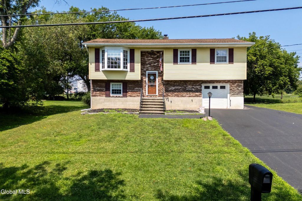 5 Cottontail Lane, Catskill, NY 12414