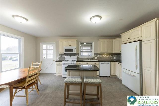 3941 Freemansburg Avenue, Bethlehem Twp, PA 18020