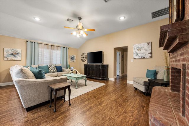 5908 110th Street, Lubbock, TX 79424