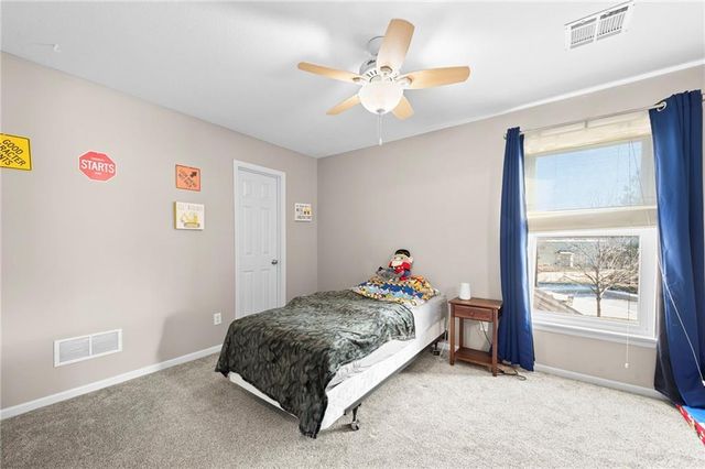 1513 SW Summit Crossing Court, Lee's Summit, MO 64081