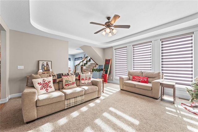 1513 SW Summit Crossing Court, Lee's Summit, MO 64081