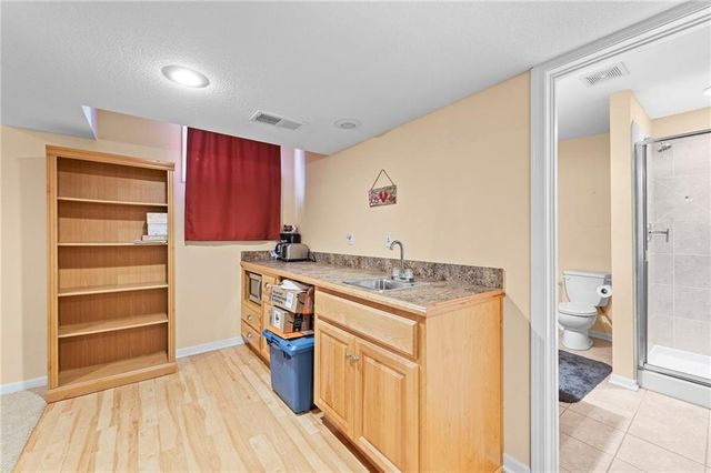 1513 SW Summit Crossing Court, Lee's Summit, MO 64081