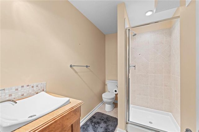 1513 SW Summit Crossing Court, Lee's Summit, MO 64081