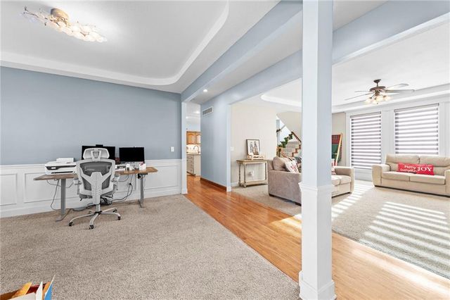 1513 SW Summit Crossing Court, Lee's Summit, MO 64081