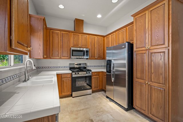 404 Sierra Leaf Circle, Reno, NV 89511