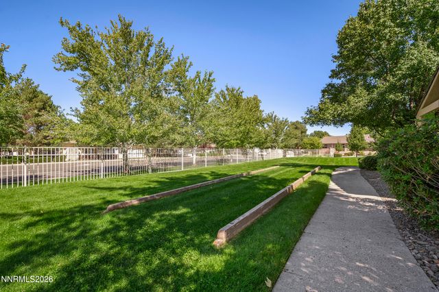 404 Sierra Leaf Circle, Reno, NV 89511
