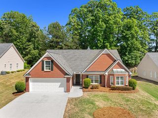 953 Natural Brook Trail, Lawrenceville, GA 30045